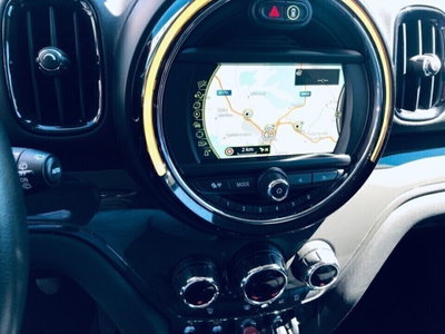 MINI Mini Countryman 2.0 Cooper D Essential Countryman (2)