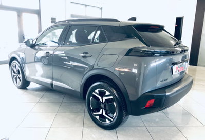 Peugeot 2008 1.2 turbo Allure 100cv (17)