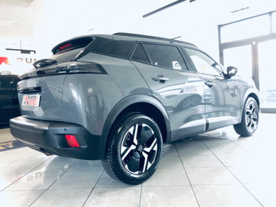 Peugeot 2008 1.2 turbo Allure 100cv (20)