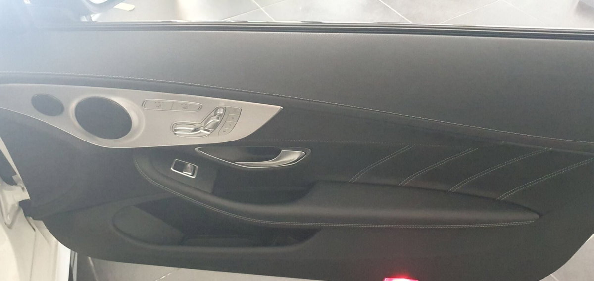 Mercedes-Benz Classe C Coupé 63 AMG Coupé S (17)