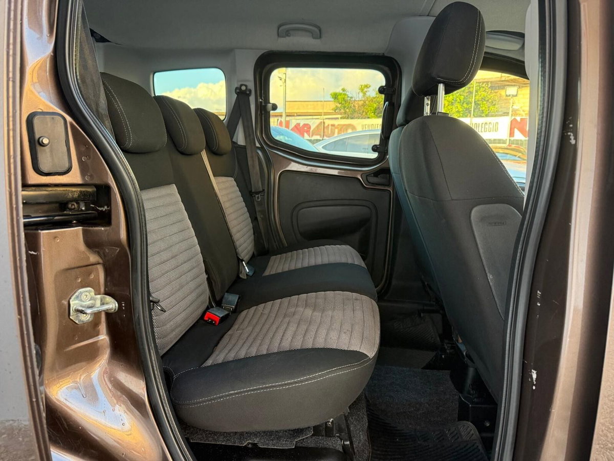 Fiat Qubo 1.3 MJT 95 CV Trekking (20)