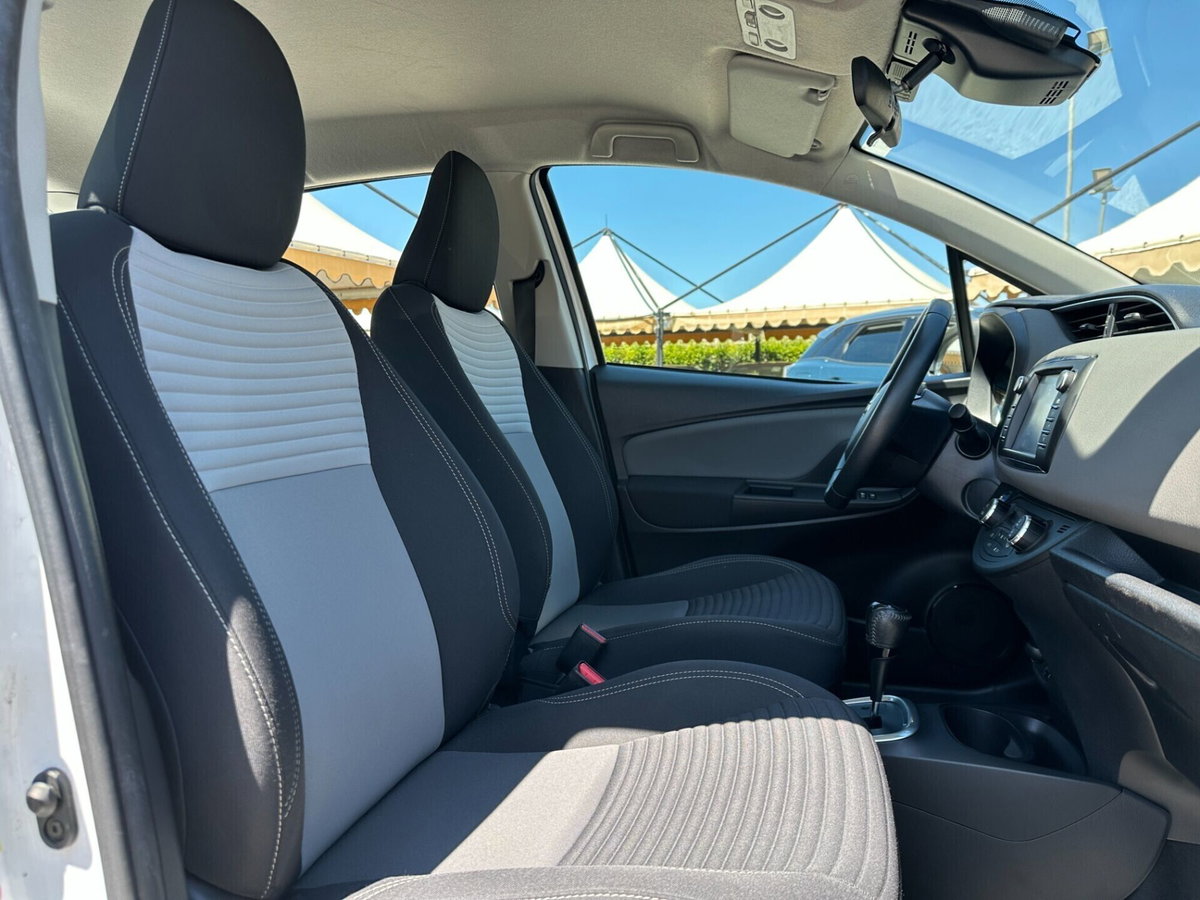 Toyota Yaris 1.5 Hybrid 5 porte Style (14)
