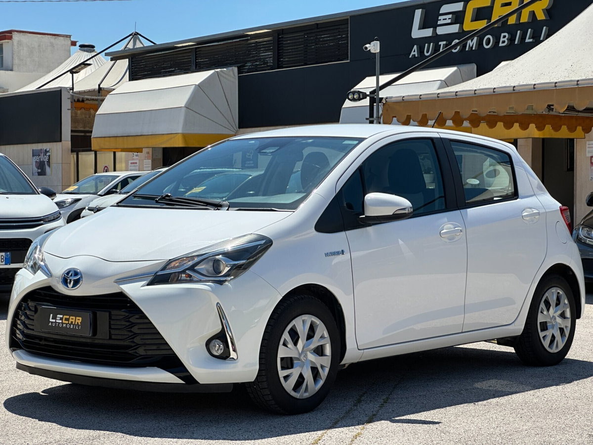 Toyota Yaris 1.5 Hybrid 5 porte Style (3)