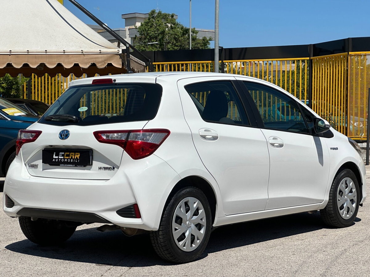 Toyota Yaris 1.5 Hybrid 5 porte Style (7)
