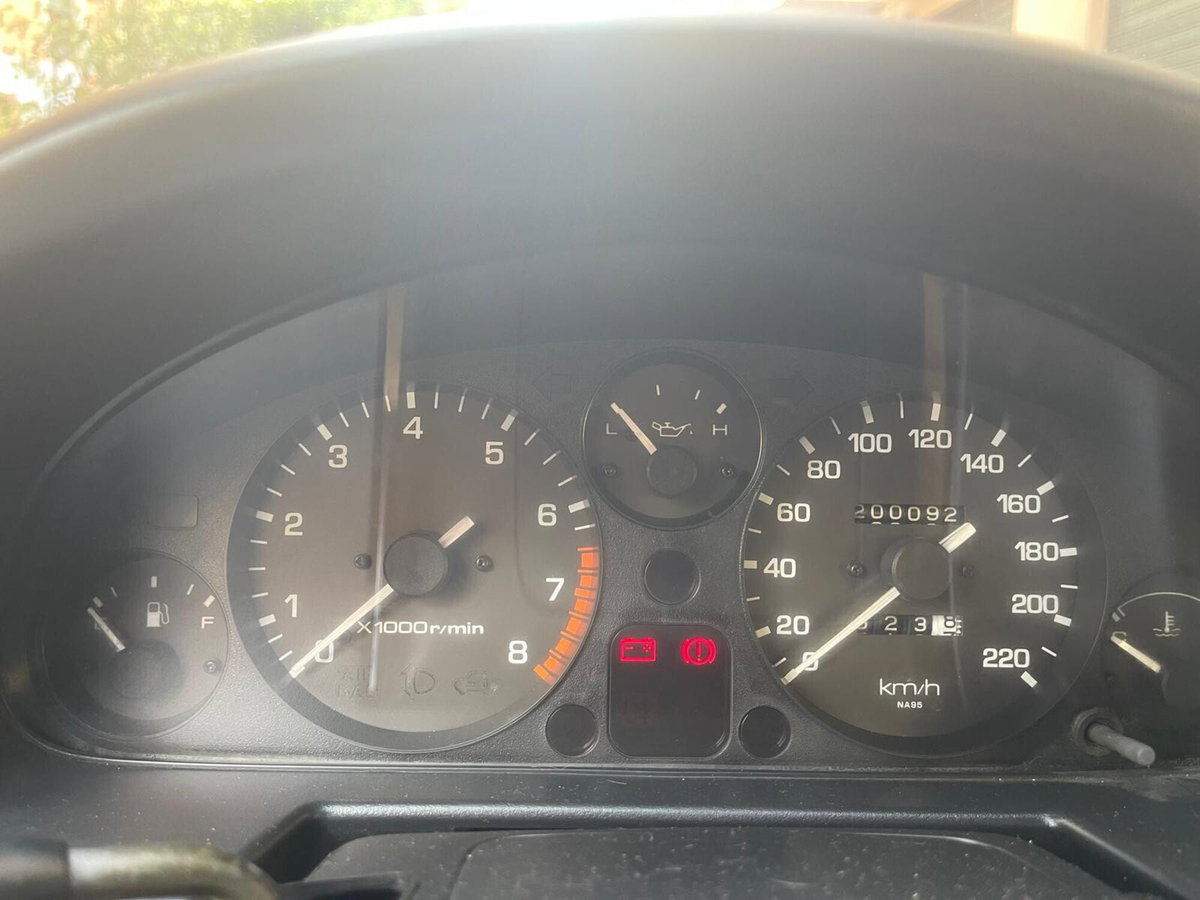 Mazda MX-5 1.6i 16V cat British Green (17)