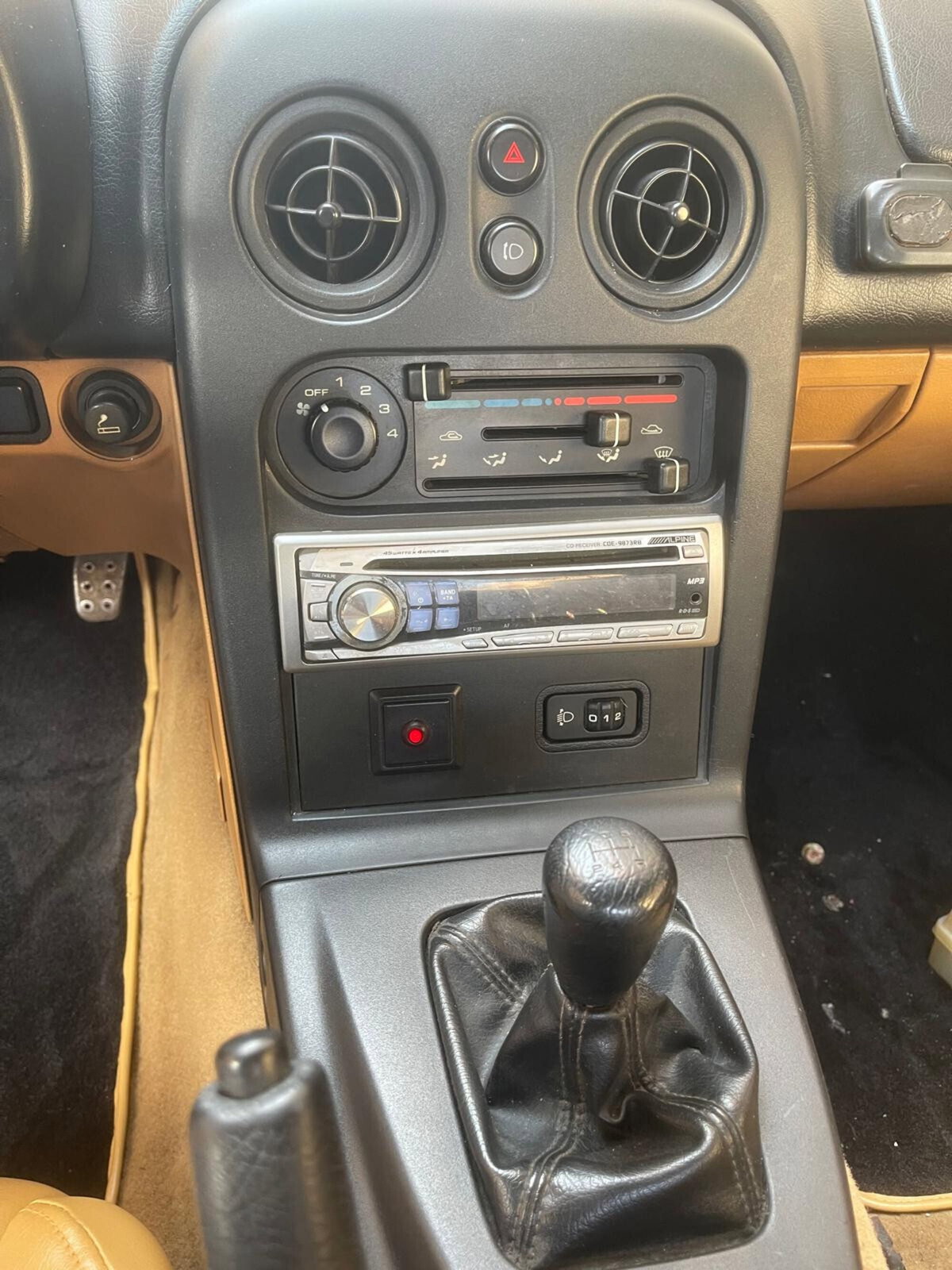 Mazda MX-5 1.6i 16V cat British Green (18)