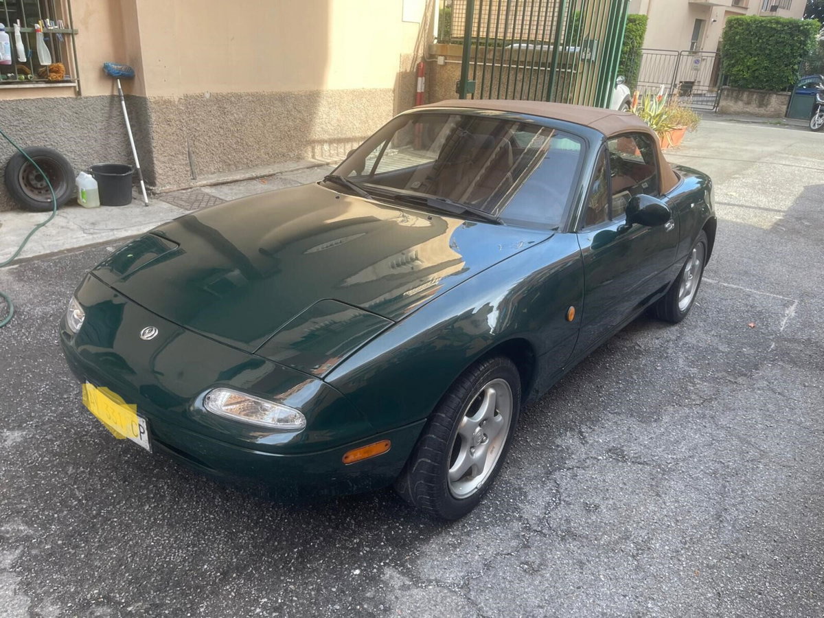 Mazda MX-5 1.6i 16V cat British Green (3)