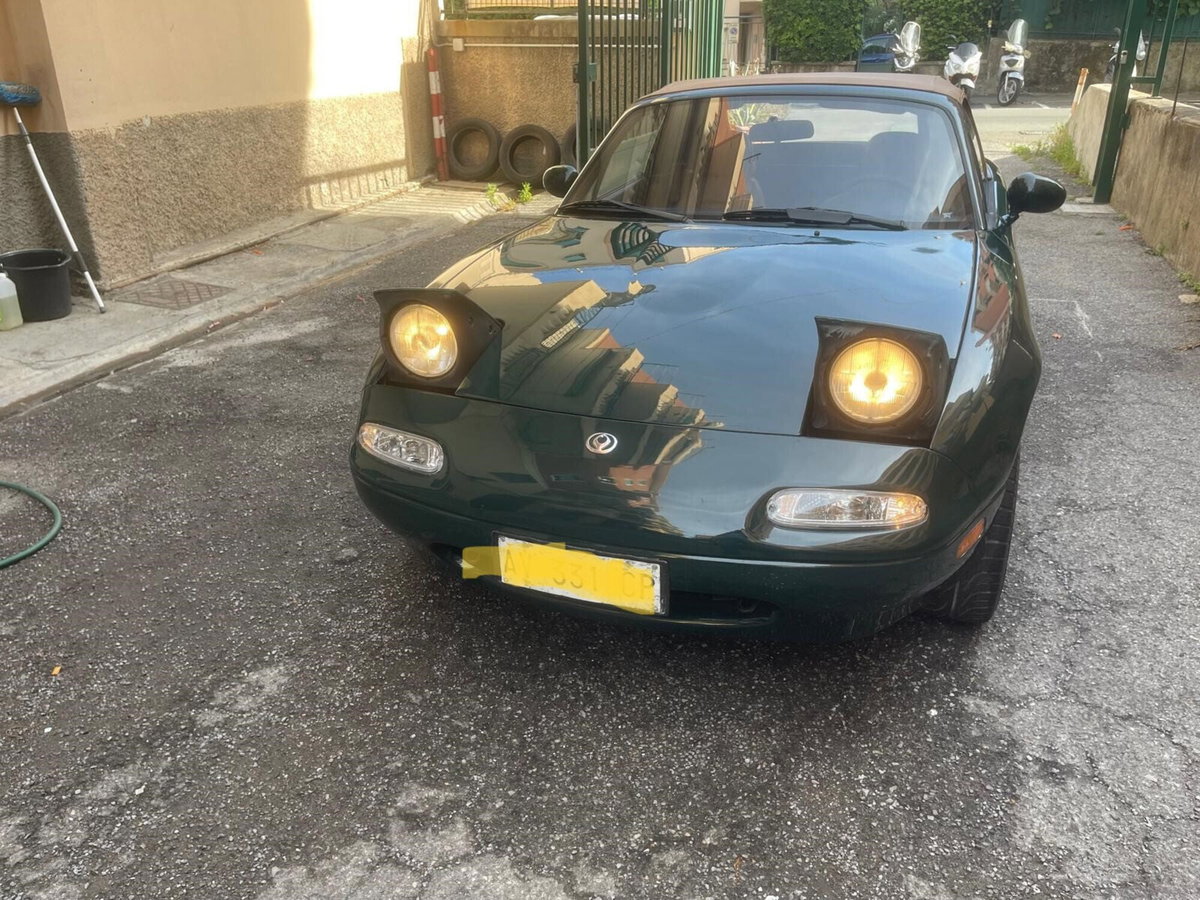 Mazda MX-5 1.6i 16V cat British Green (5)