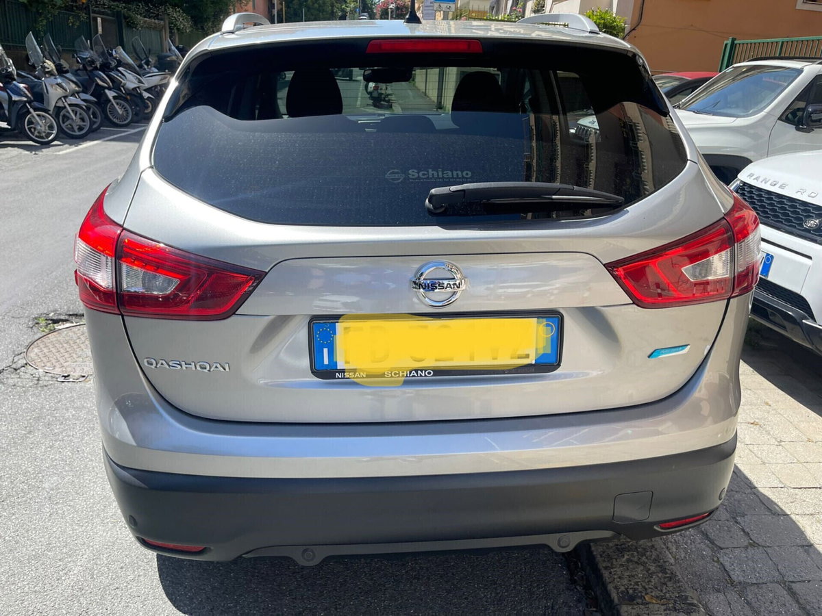 Nissan Qashqai 1.5 dCi Business (8)