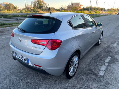 Alfa Romeo Giulietta 1.6 JTDm Ti 120cv (5)