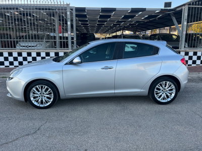 Alfa Romeo Giulietta 1.6 JTDm Ti 120cv (8)