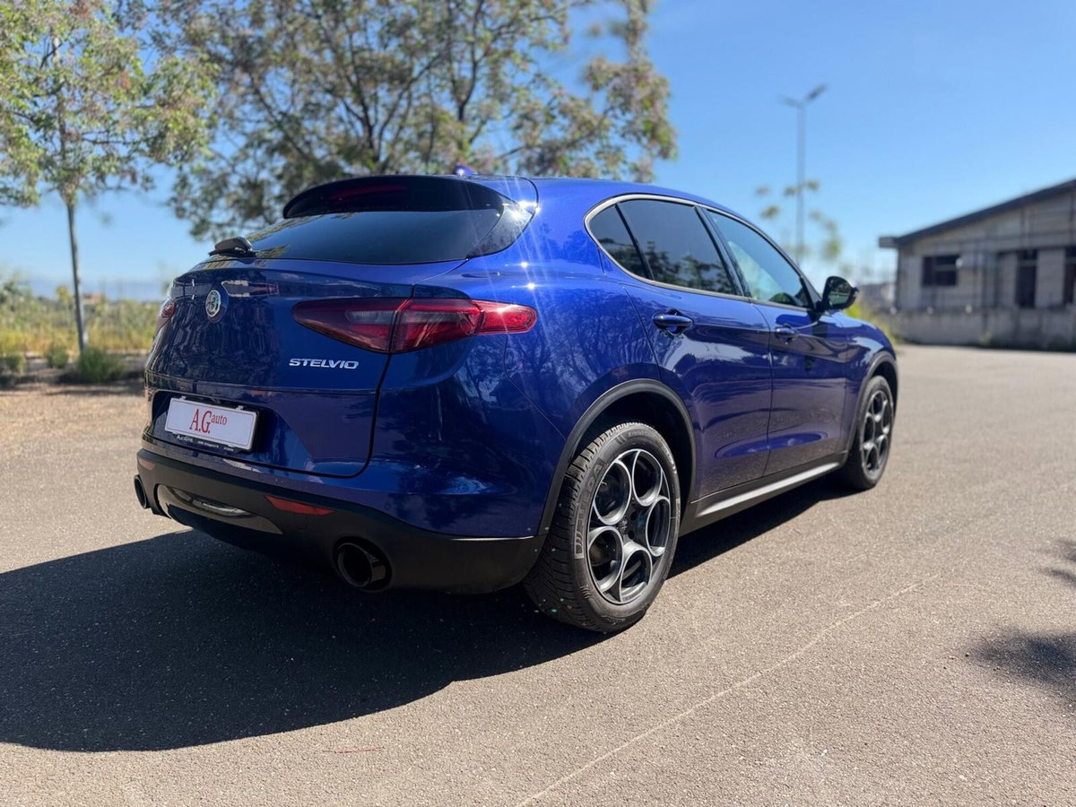 Alfa Romeo Stelvio Stelvio 2.2 Turbodiesel 190 CV AT8 Q4 Sprint (5)