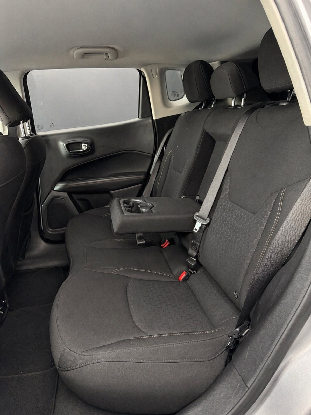 Jeep Compass 1.6 Multijet II 2WD Limited (16)