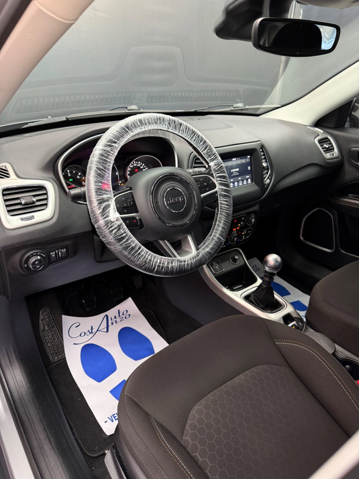 Jeep Compass 1.6 Multijet II 2WD Limited (8)
