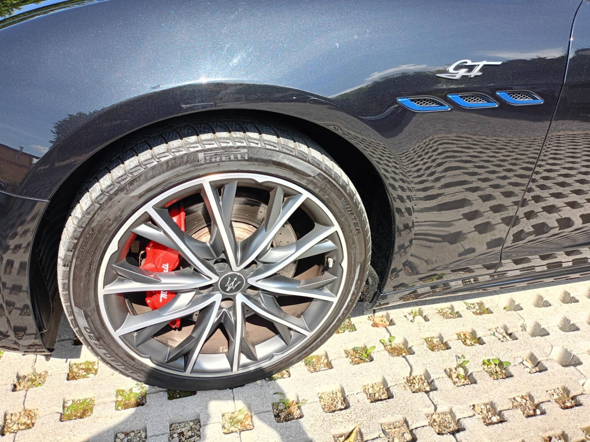 Maserati Ghibli Ghibli MHEV 330 CV GT (19)