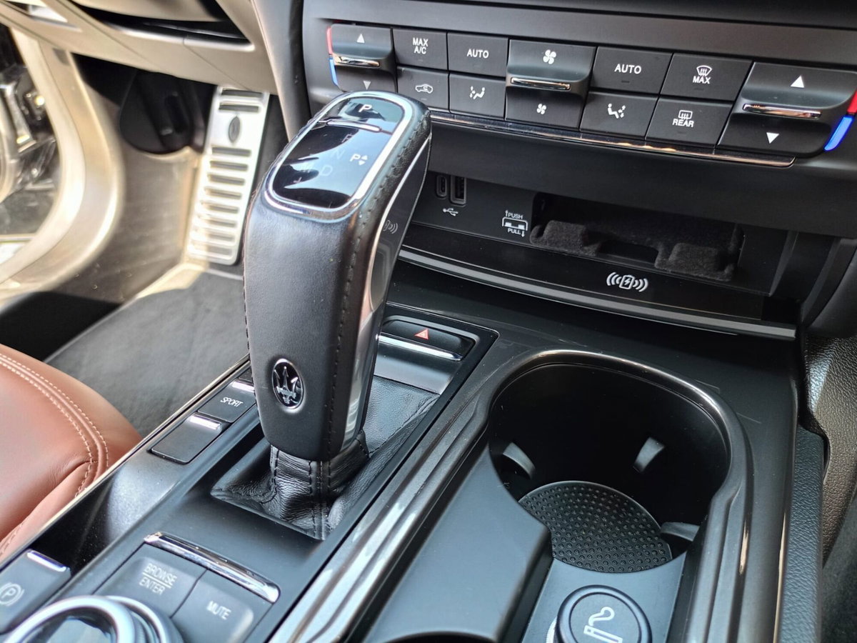 Maserati Ghibli Ghibli MHEV 330 CV GT (20)