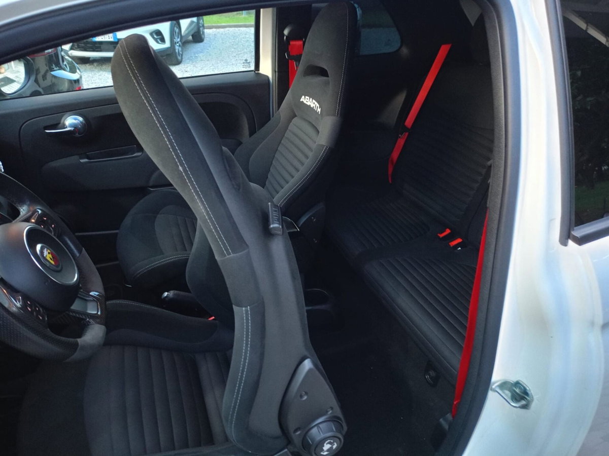 Abarth 595 595 1.4 Turbo T-Jet 180 CV Competizione (12)