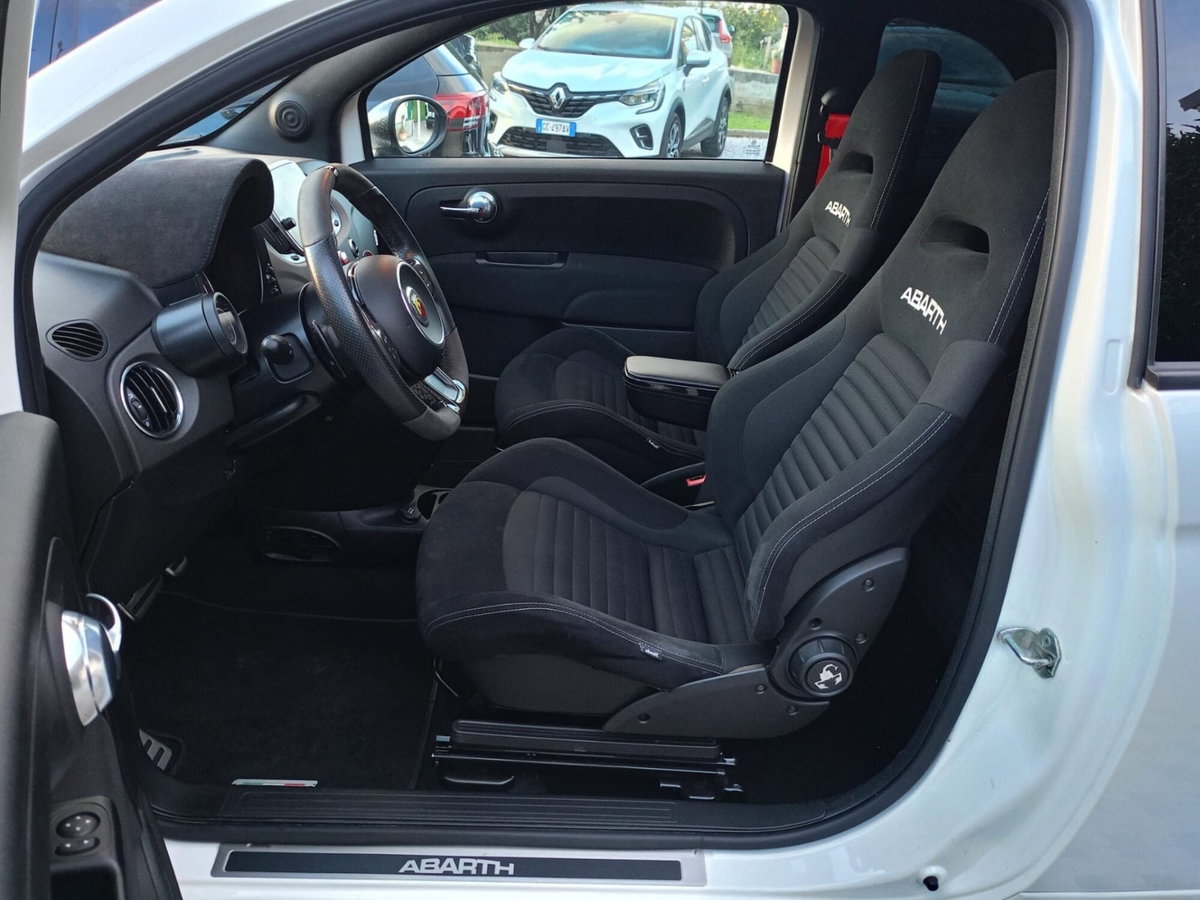 Abarth 595 595 1.4 Turbo T-Jet 180 CV Competizione (6)