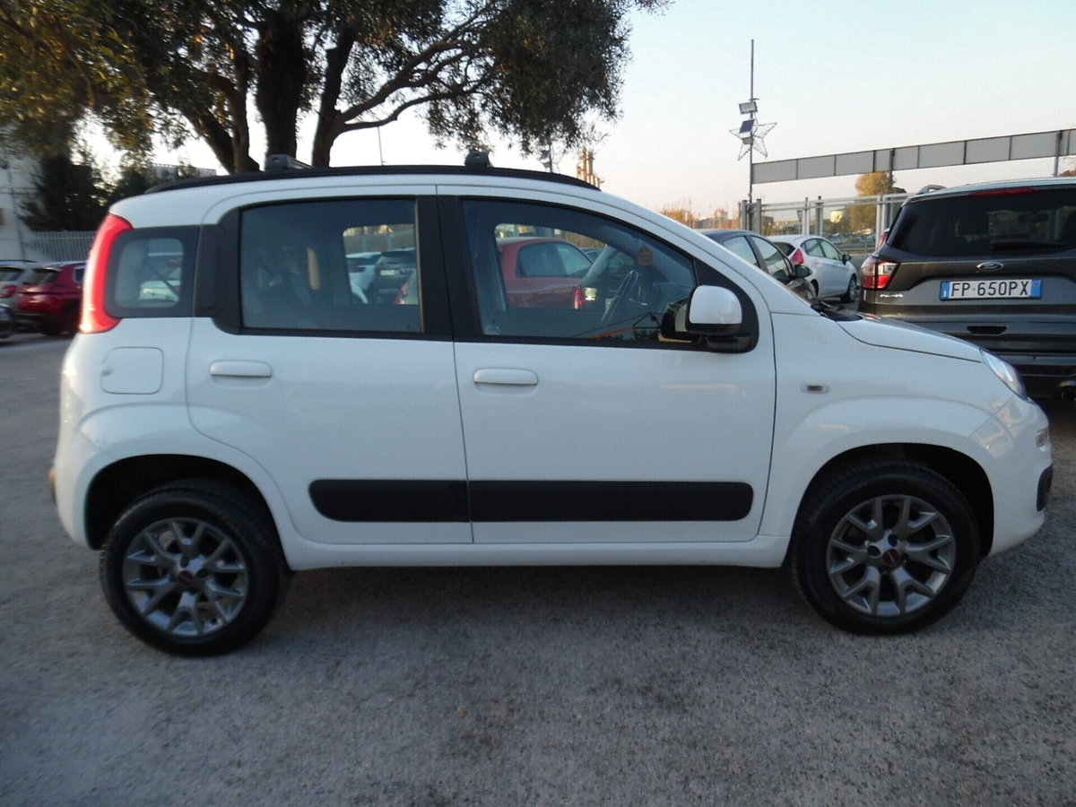 Fiat Panda 0.9 TwinAir Turbo Natural Power Lounge (8)