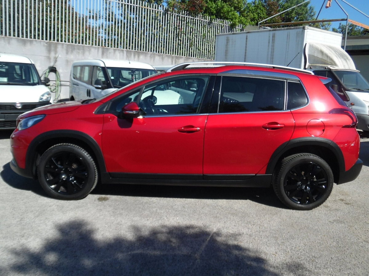 Peugeot 2008 BlueHDi 100 S&S Allure (4)