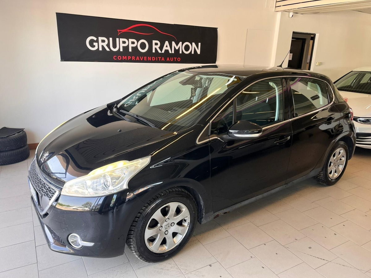 Peugeot 208 e-HDi 115 CV Stop&Start 5 porte Allure