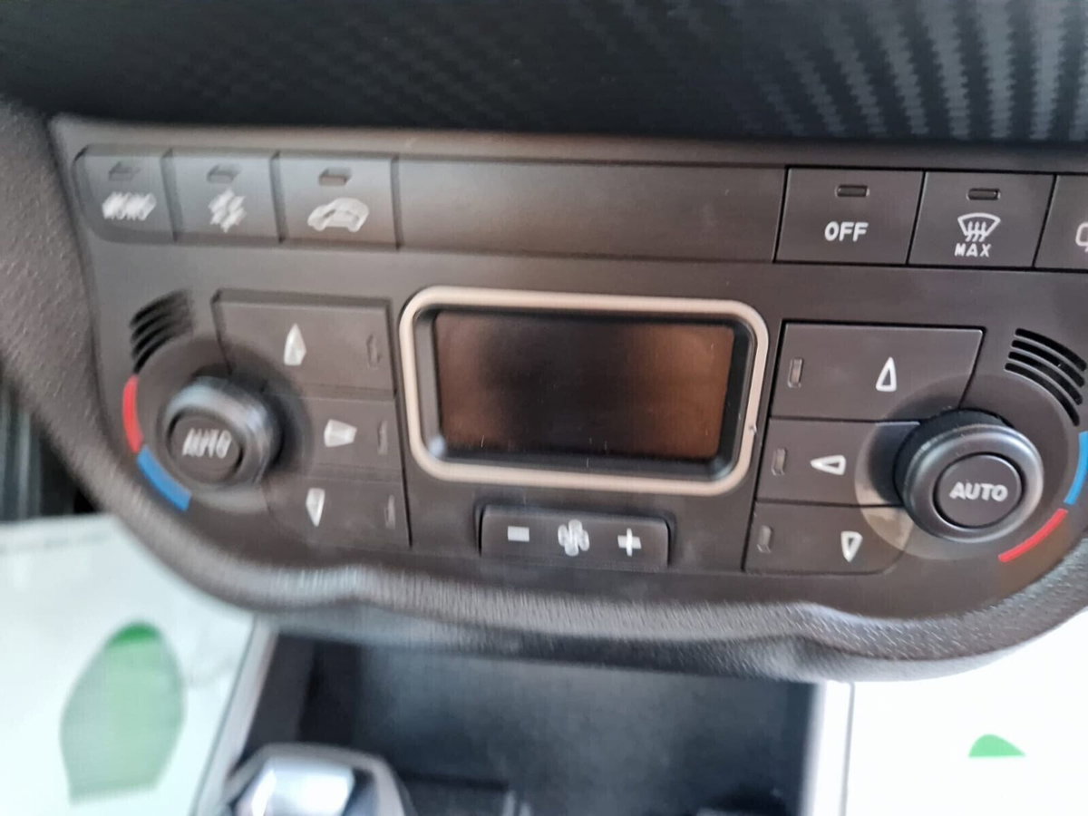Alfa Romeo MiTo 1.3 JTDm 85 CV S&S Progression (14)