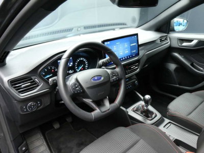 Ford Focus Station Wagon 1.0 EcoBoost Hybrid 125 CV SW ST-Line (9)