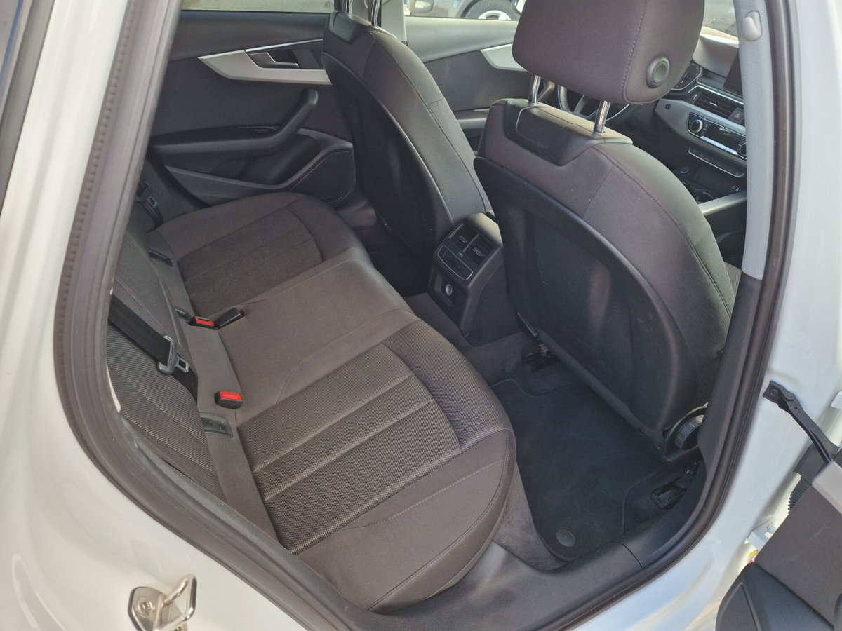 Audi A4 Avant 35 TDI S tronic Business (19)