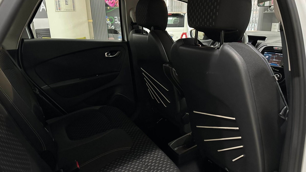 Renault Captur dCi 8V 110 CV Start&Stop Energy Zen (15)