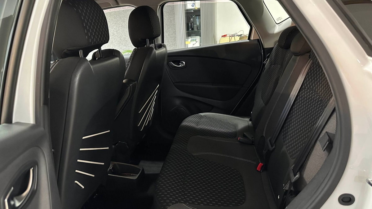 Renault Captur dCi 8V 110 CV Start&Stop Energy Zen (16)