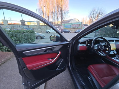 Jaguar F-Pace 2.0d i4 mhev R-Dynamic HSE 90th Anniversary Edition awd 204cv auto (8)