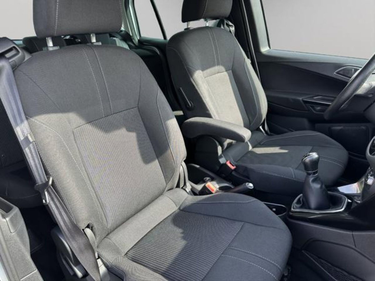Ford B-Max B-Max 1.5 TDCi 75 CV Titanium (16)