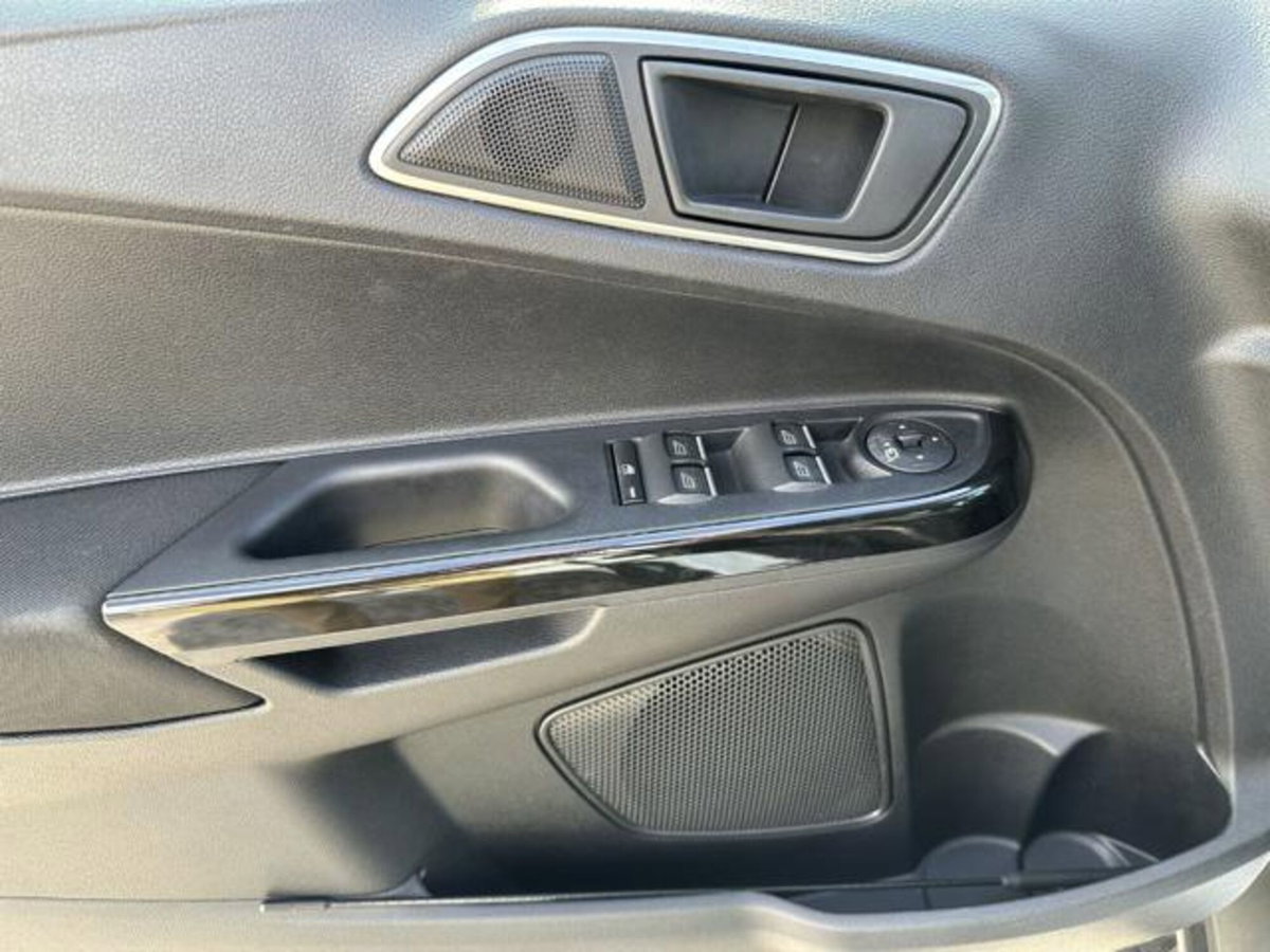 Ford B-Max B-Max 1.5 TDCi 75 CV Titanium (9)