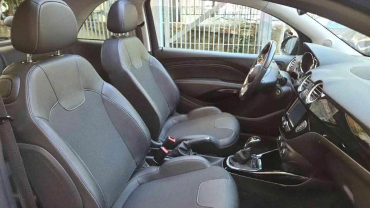 Opel Adam Rocks 1.4 87 CV Easytronic Air (11)