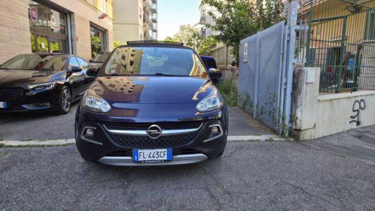 Opel Adam Rocks 1.4 87 CV Easytronic Air (2)