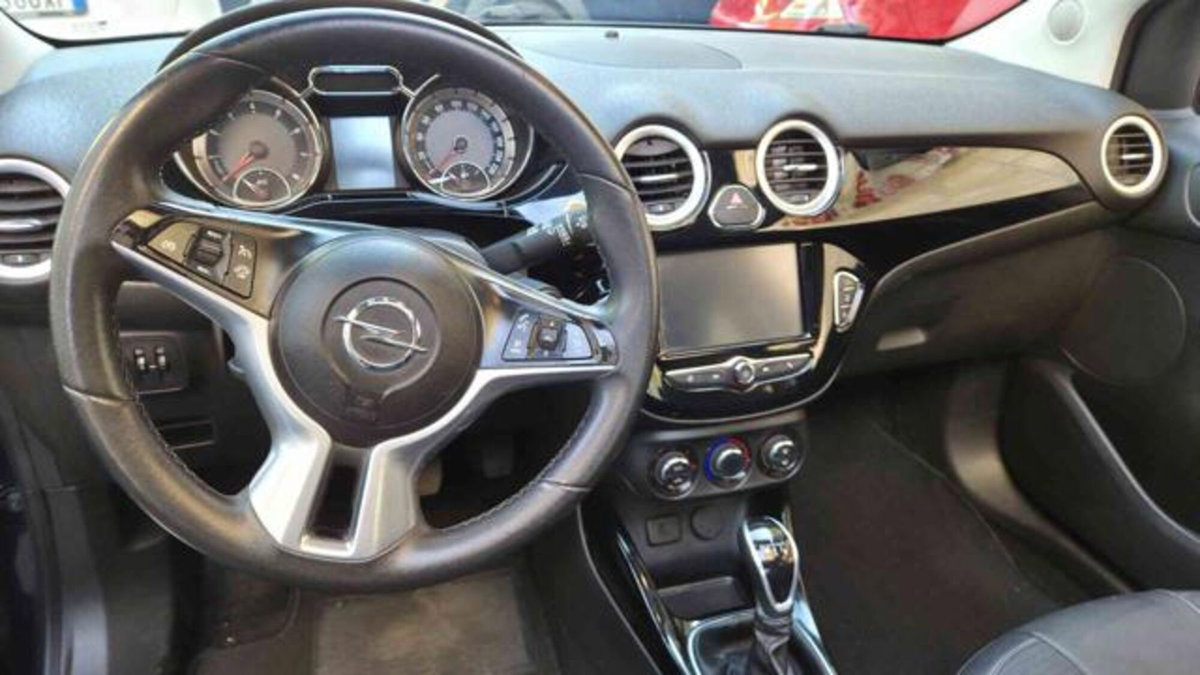 Opel Adam Rocks 1.4 87 CV Easytronic Air (7)