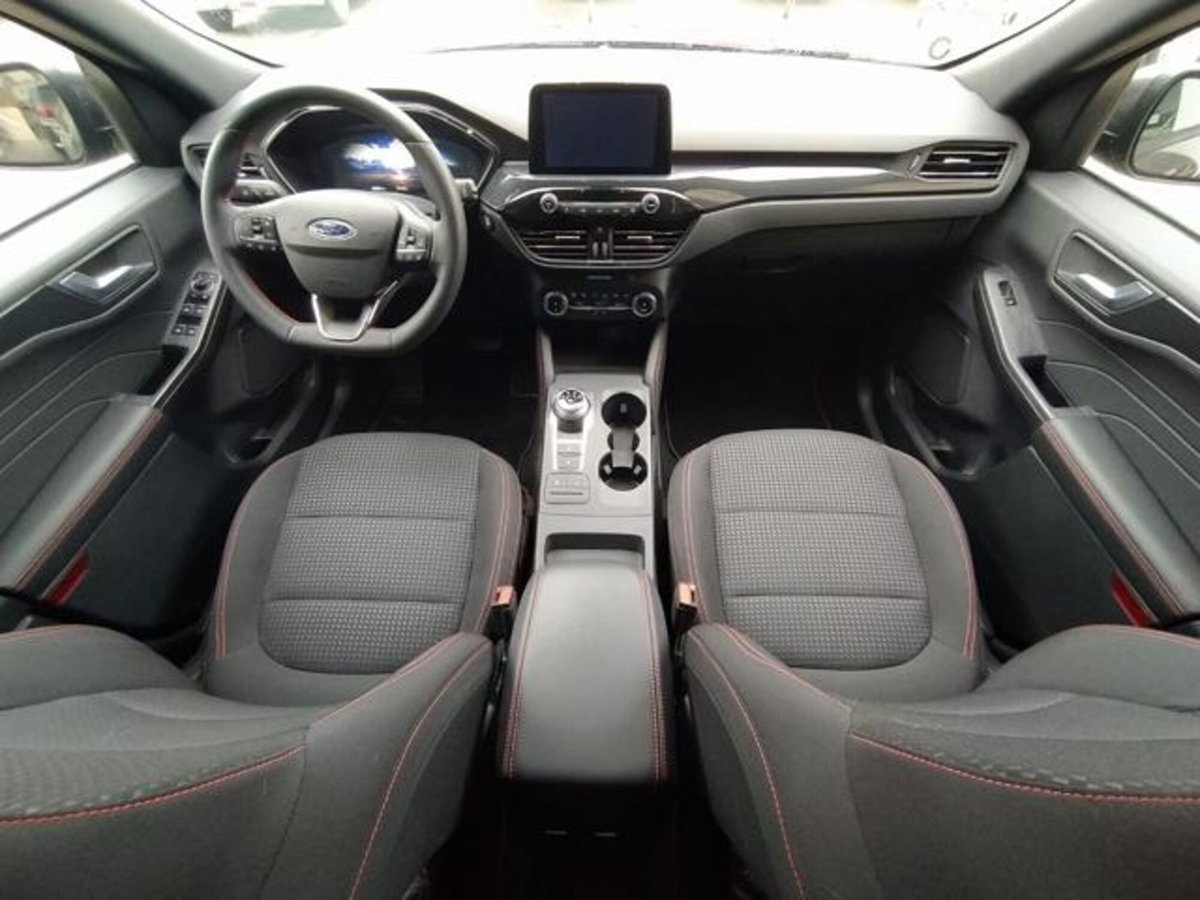 Ford Kuga 2.5 Full Hybrid 190 CV CVT 2WD ST-Line Design (9)