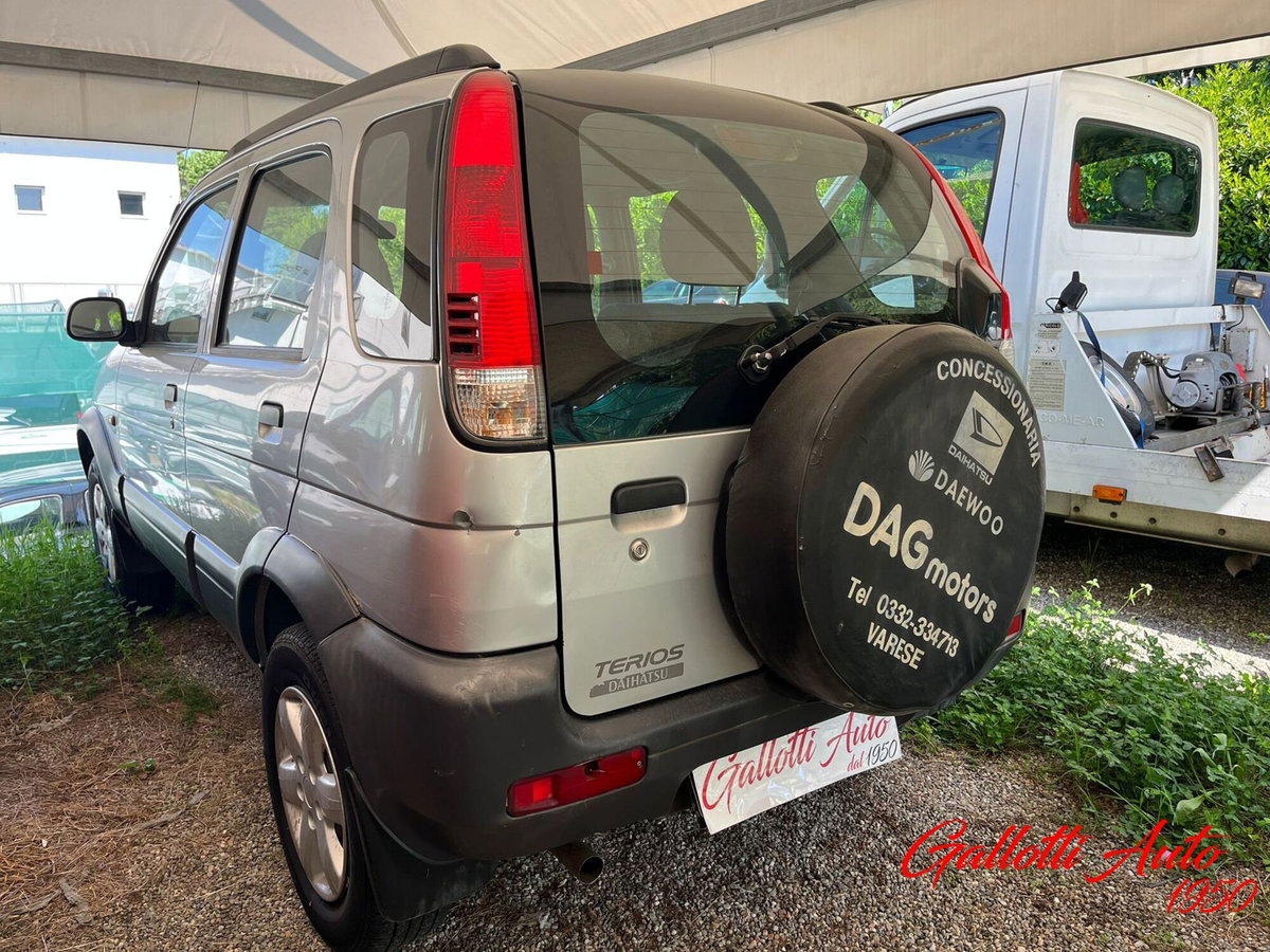 Daihatsu Terios 1.3i 16V cat 2WD DB (2)