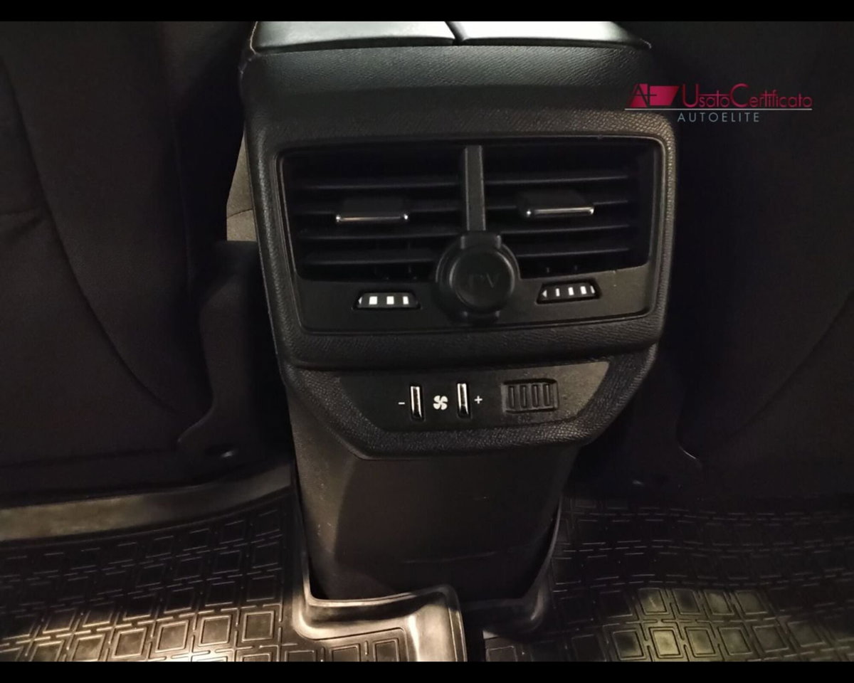 Peugeot 5008 BlueHDi 150 S&S Business (18)