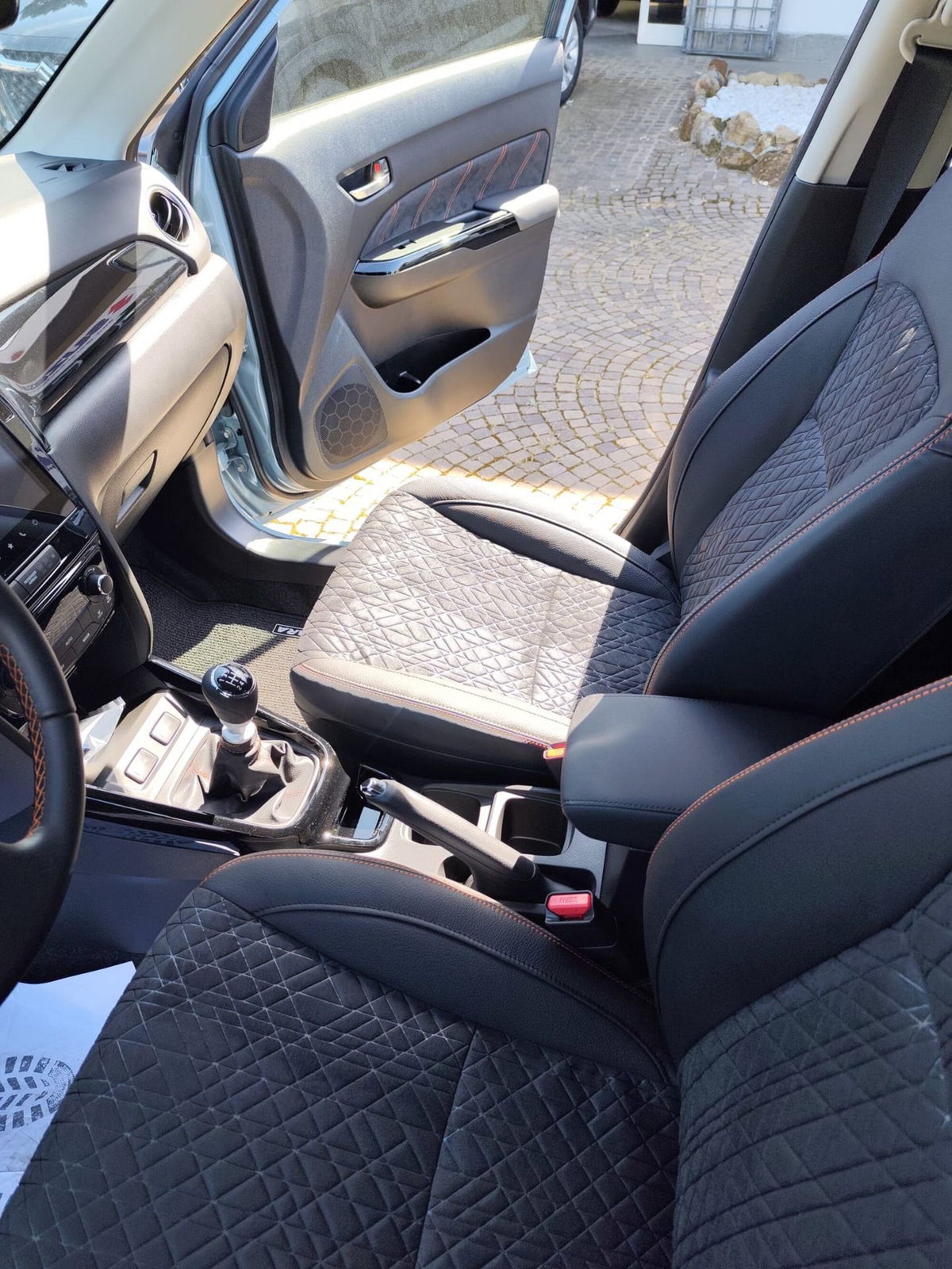 Suzuki Vitara Vitara 61kWh Top 2wd (10)