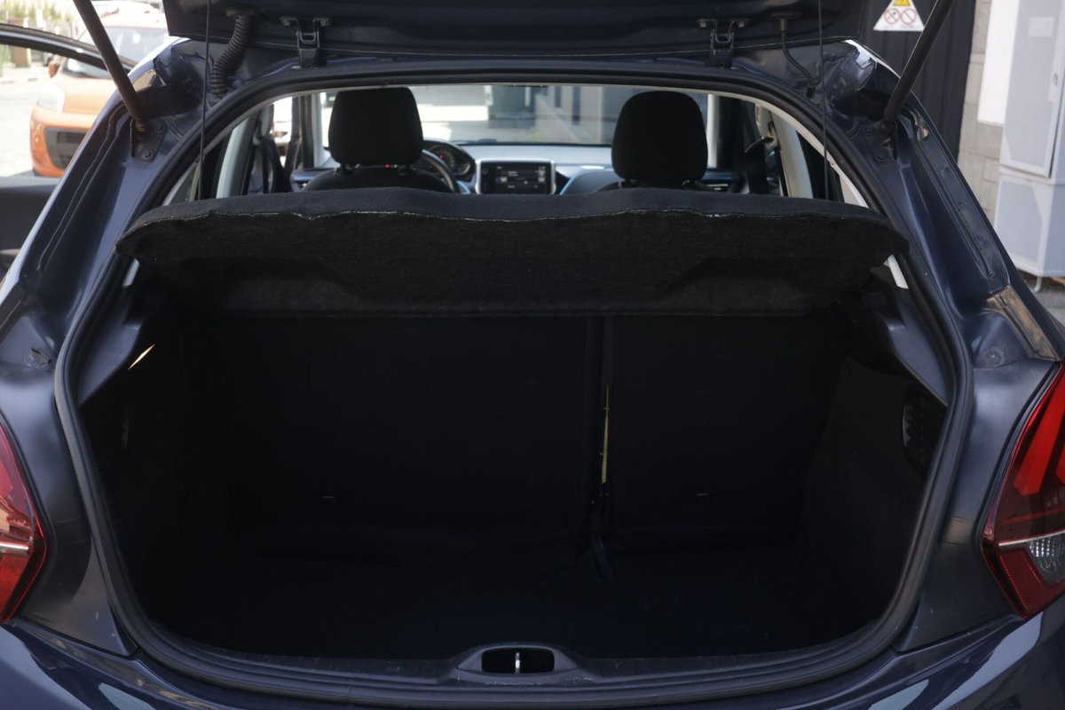 Peugeot 208 82 5p. GPL Active (18)