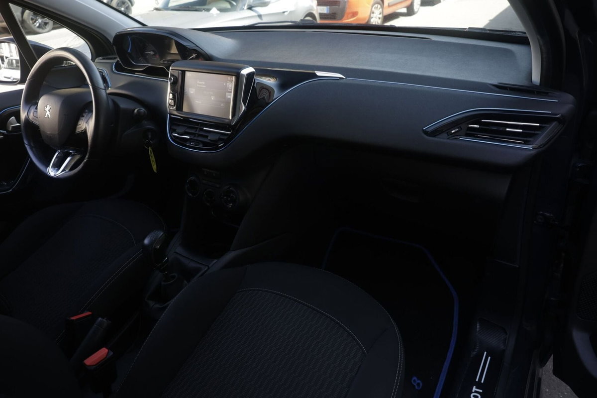 Peugeot 208 82 5p. GPL Active (8)