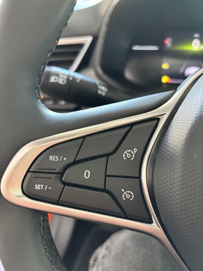 Renault Clio 1.0 tce Evolution Gpl 100cv (17)