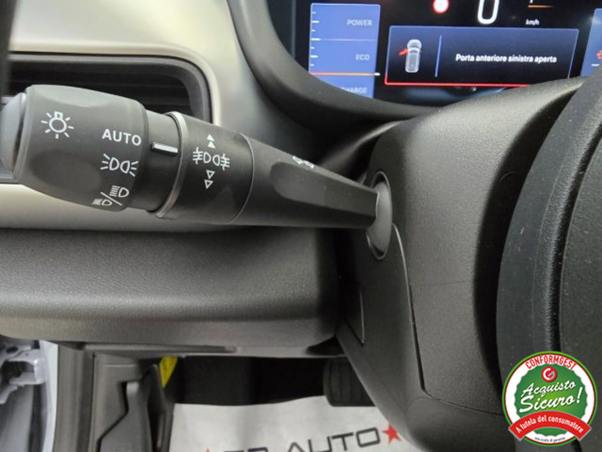 Jeep Avenger 1.2 turbo Summit fwd 100cv (16)