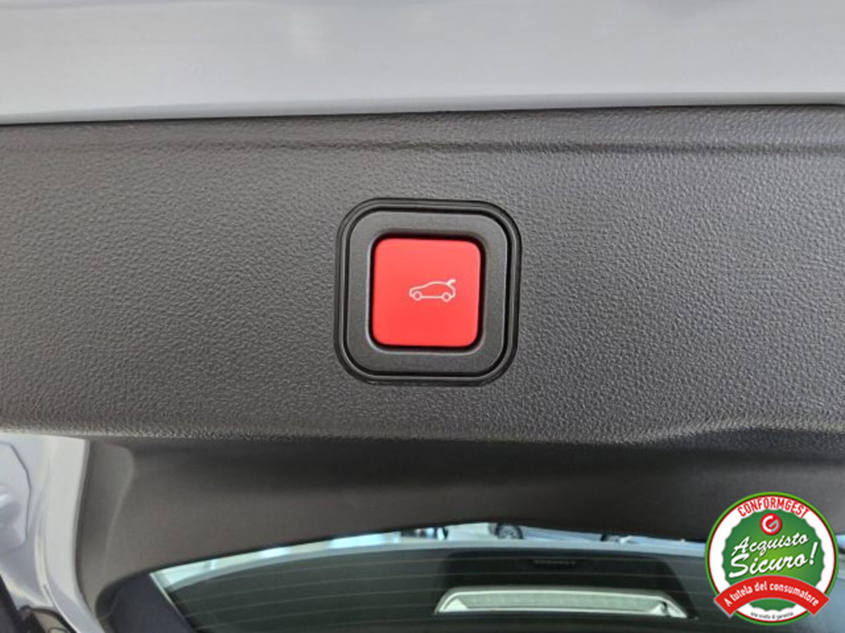Jeep Avenger 1.2 turbo Summit fwd 100cv (9)