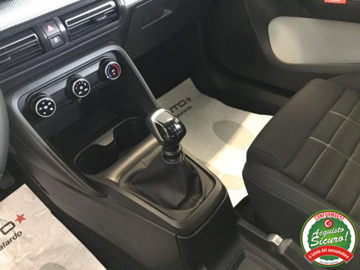 Citroen C3 Aircross 1.2 puretech turbo Plus 100cv (17)
