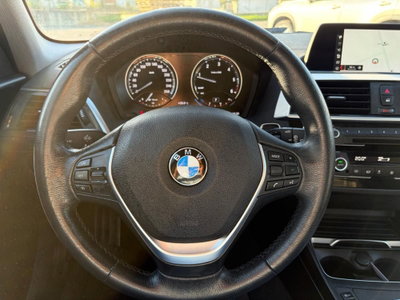 BMW Serie 1 5p. 118d 5p. Urban (9)