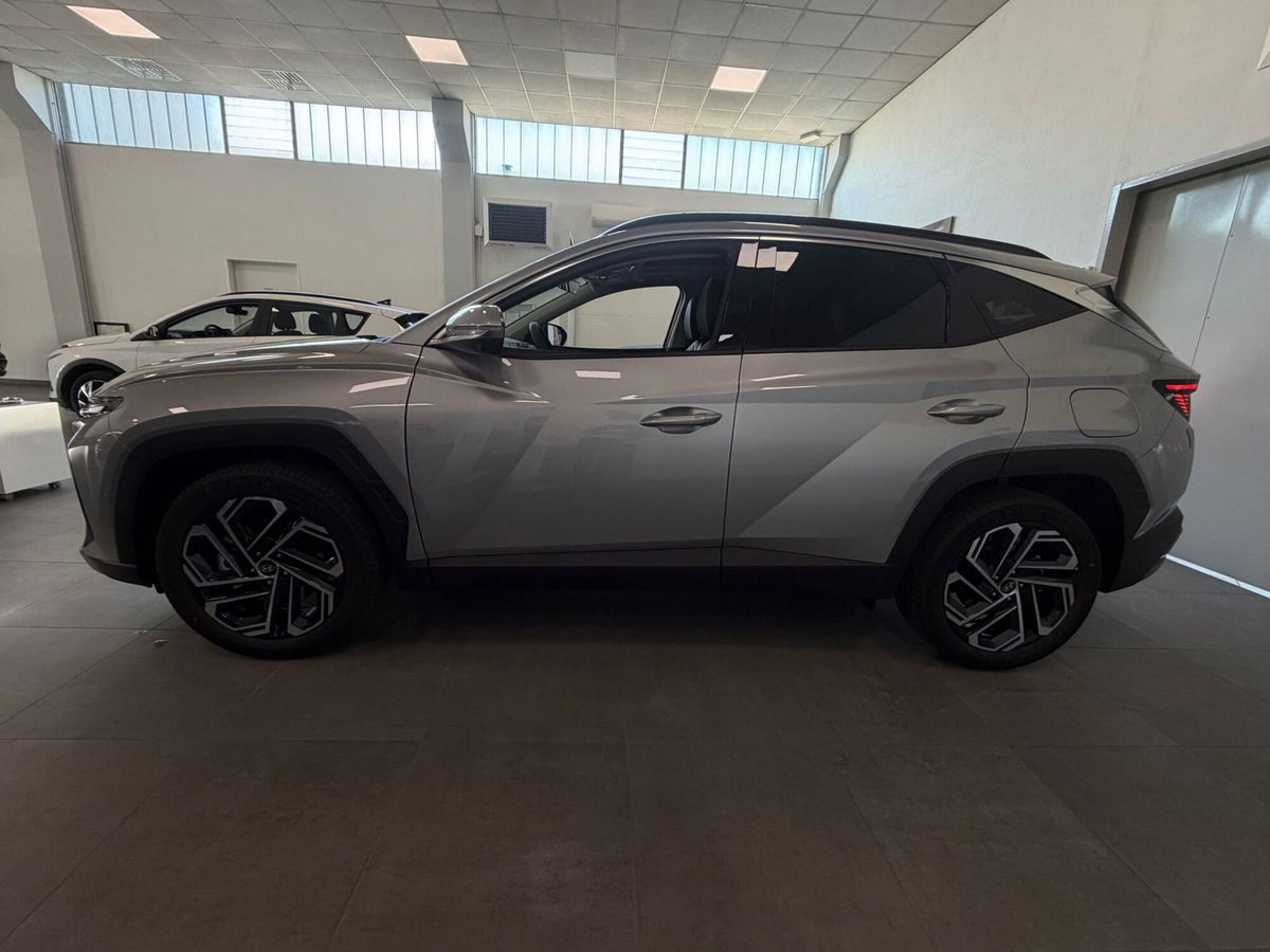 Hyundai Tucson 1.6 hev Exellence 2wd 239cv auto (2)