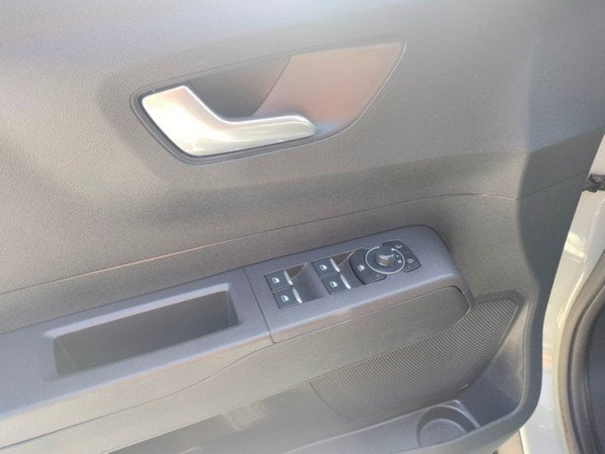 Ford Tourneo Courier 1.0 ecoboost 125cv Titanium powershift (11)