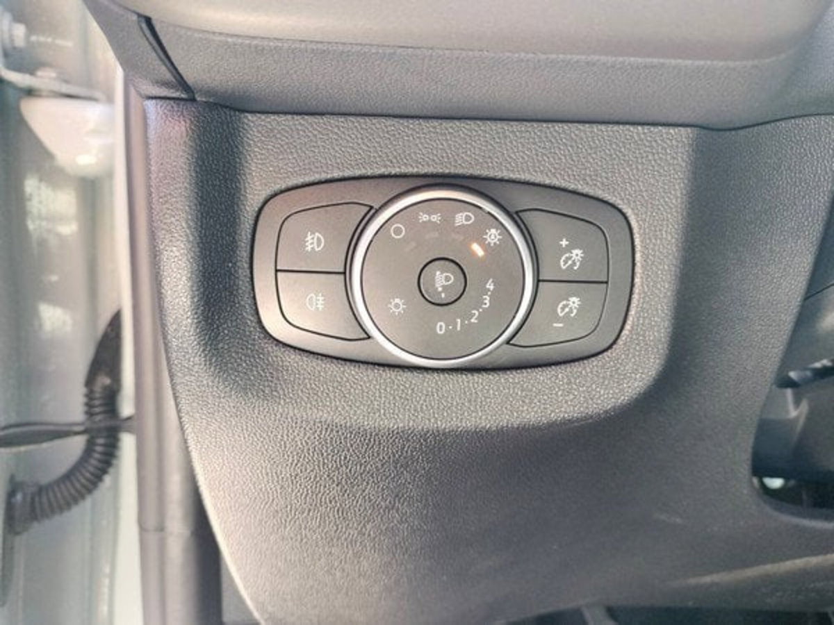 Ford Tourneo Courier 1.0 ecoboost 125cv Titanium powershift (12)